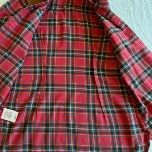 Eddie Bauer Woman's Red Plaid Flannel Shirt with faux leather shoulder patch - Picture 3 of 8